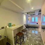 Almeria Apt, Stylish Modern Studio Near Centro