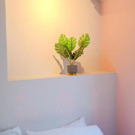 Almería Apt, Stylish Modern Near Centro *